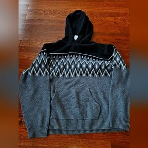 Brand New With Tag Sweater With Hood. Old Navy. XXL.